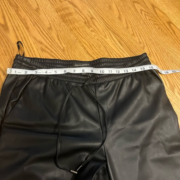 Banana Republic Faux Leather Jogger M Tall - Picture 7 of 8
